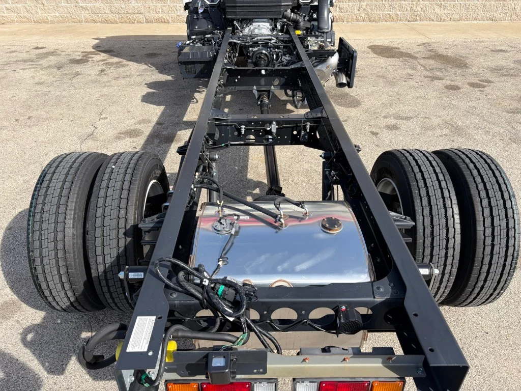 2025 Isuzu in Morton, IL — photo 6