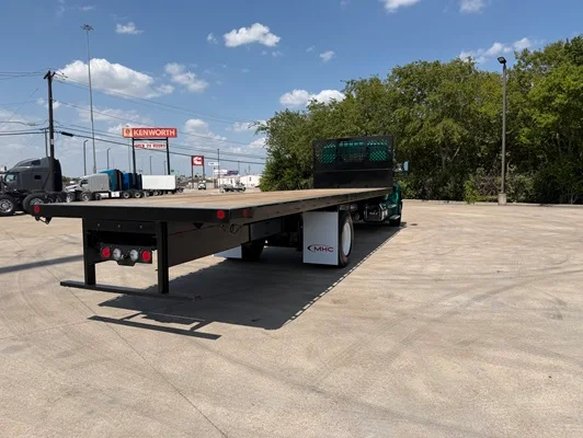 2024 Kenworth T280 in Fort Worth, TX — photo 16