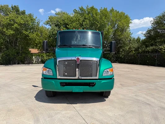 2024 Kenworth T280 in Fort Worth, TX — photo 10