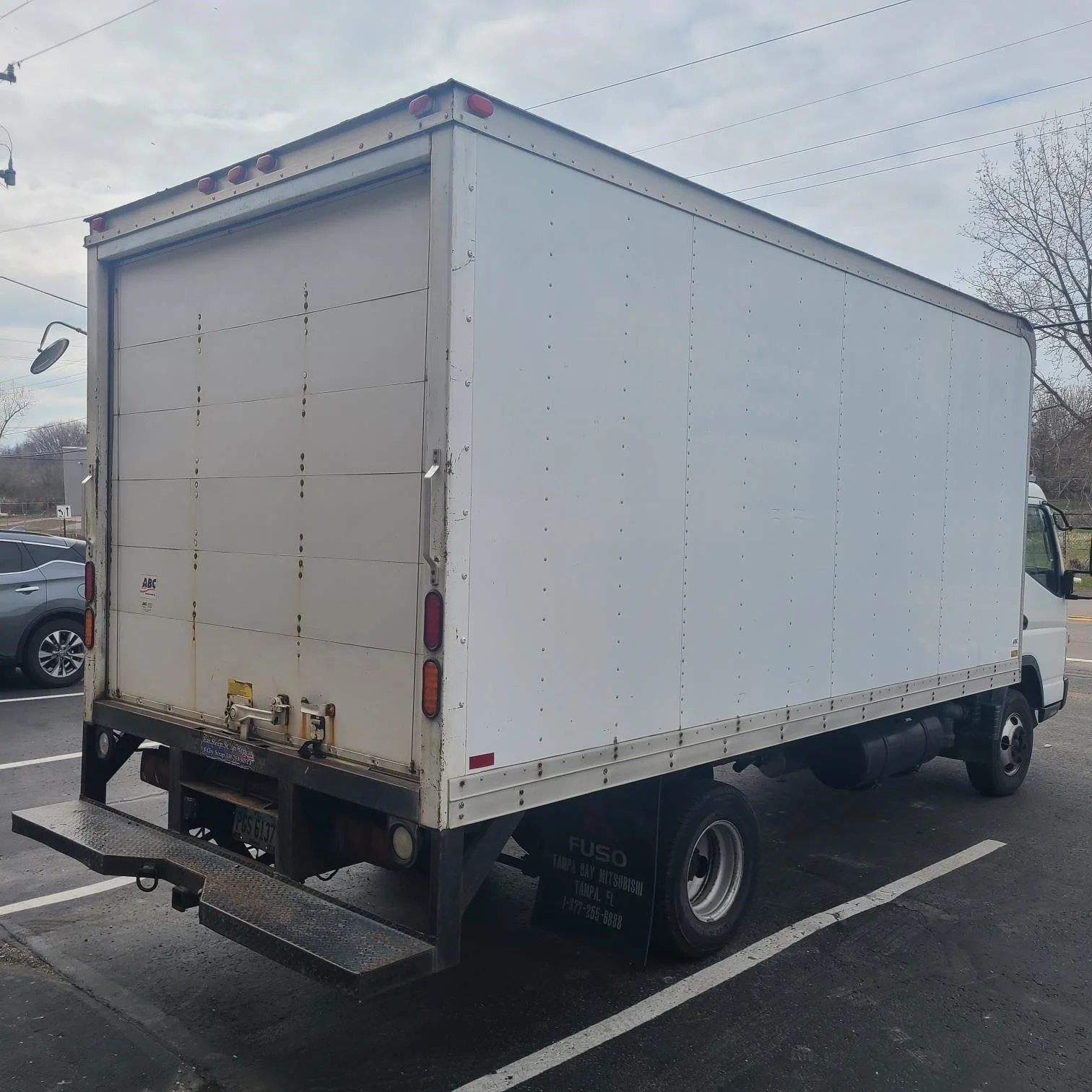 2007 Mitsubishi Fuso in Canton, OH — photo 6