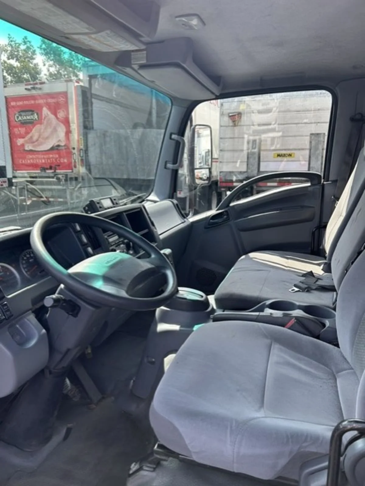2020 Isuzu NQR in Farmingdale, NY — photo 8