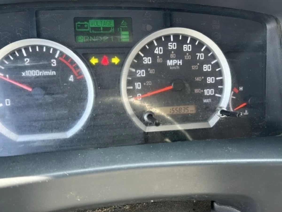 2020 Isuzu NQR in Farmingdale, NY — photo 11