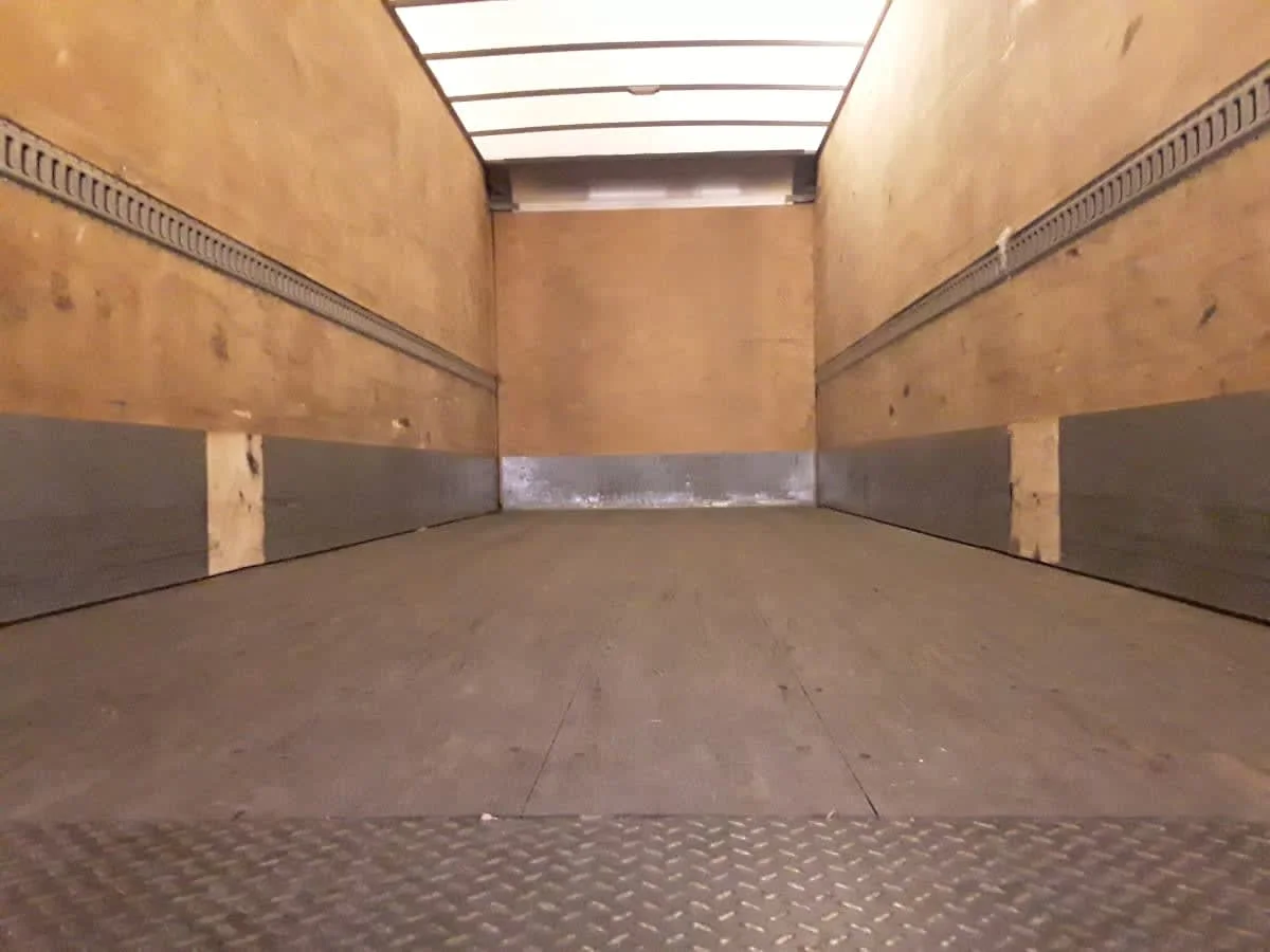 2020 Freightliner M2 106 - image 8