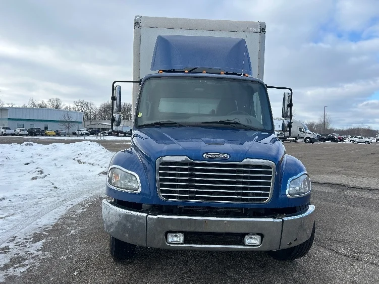 2020 Freightliner M2 106 - image 2