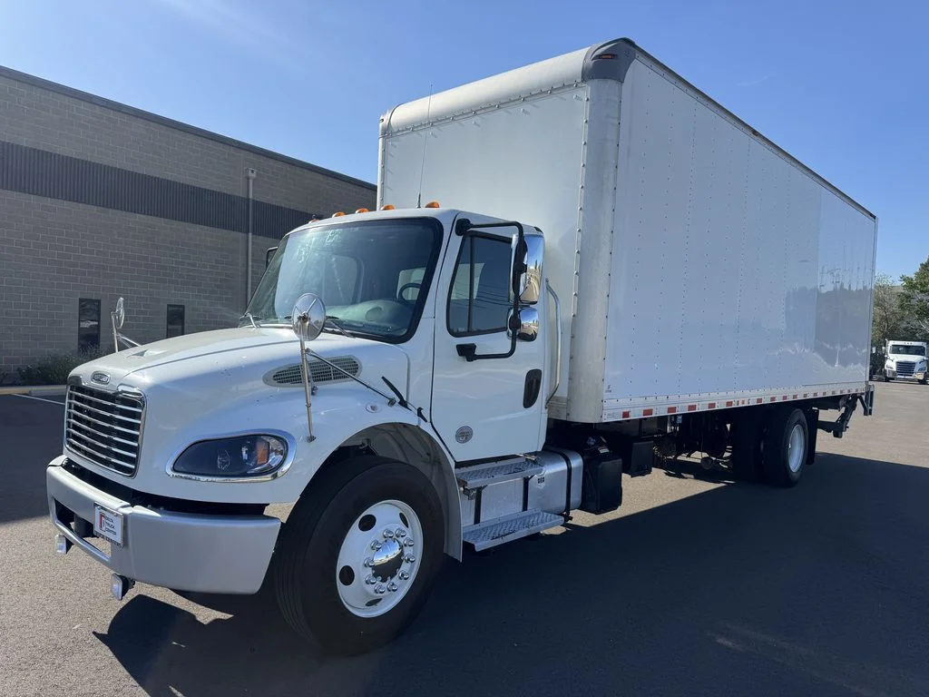 2021 Freightliner in Stockton, CA — photo 3