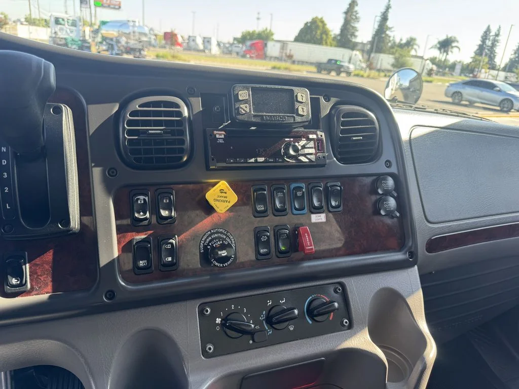 2021 Freightliner in Stockton, CA — photo 19