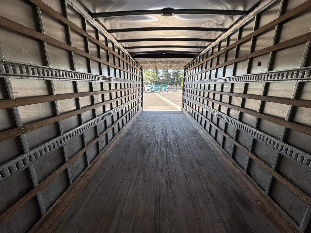 2021 Freightliner in Stockton, CA — photo 13