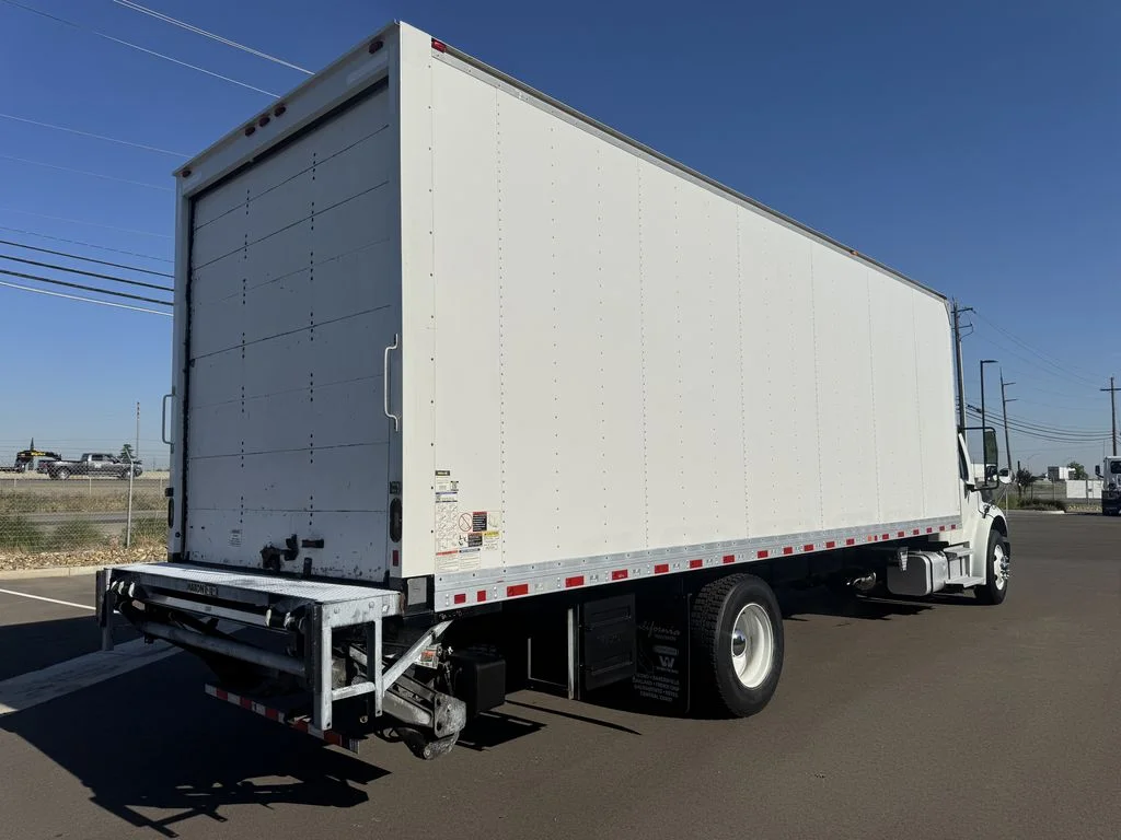 2021 Freightliner in Stockton, CA — photo 7