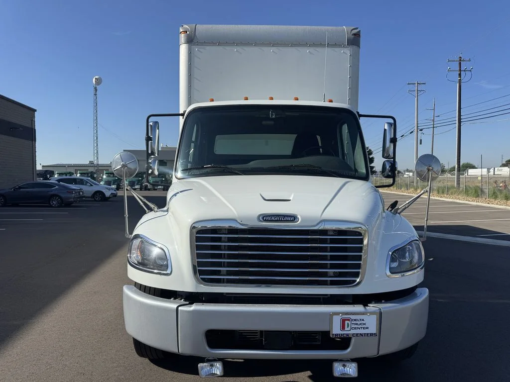 2021 Freightliner in Stockton, CA — photo 2