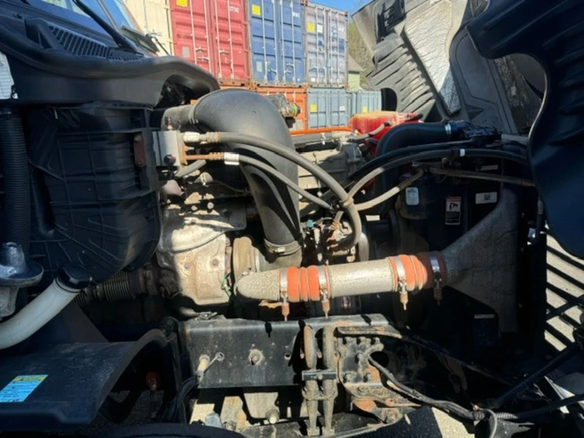 2018 Freightliner Cascadia in Springfield, MA — photo 10