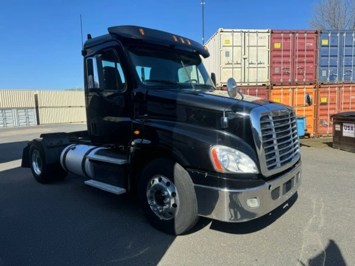 2018 Freightliner Cascadia in Springfield, MA