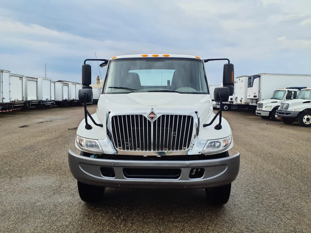 2019 International 4300 - image 2