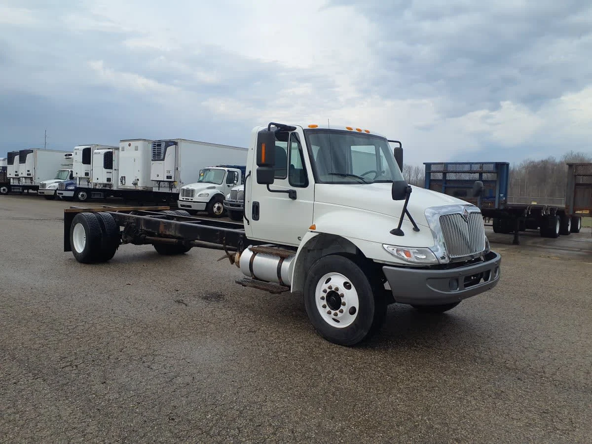 2019 International 4300 - image 3