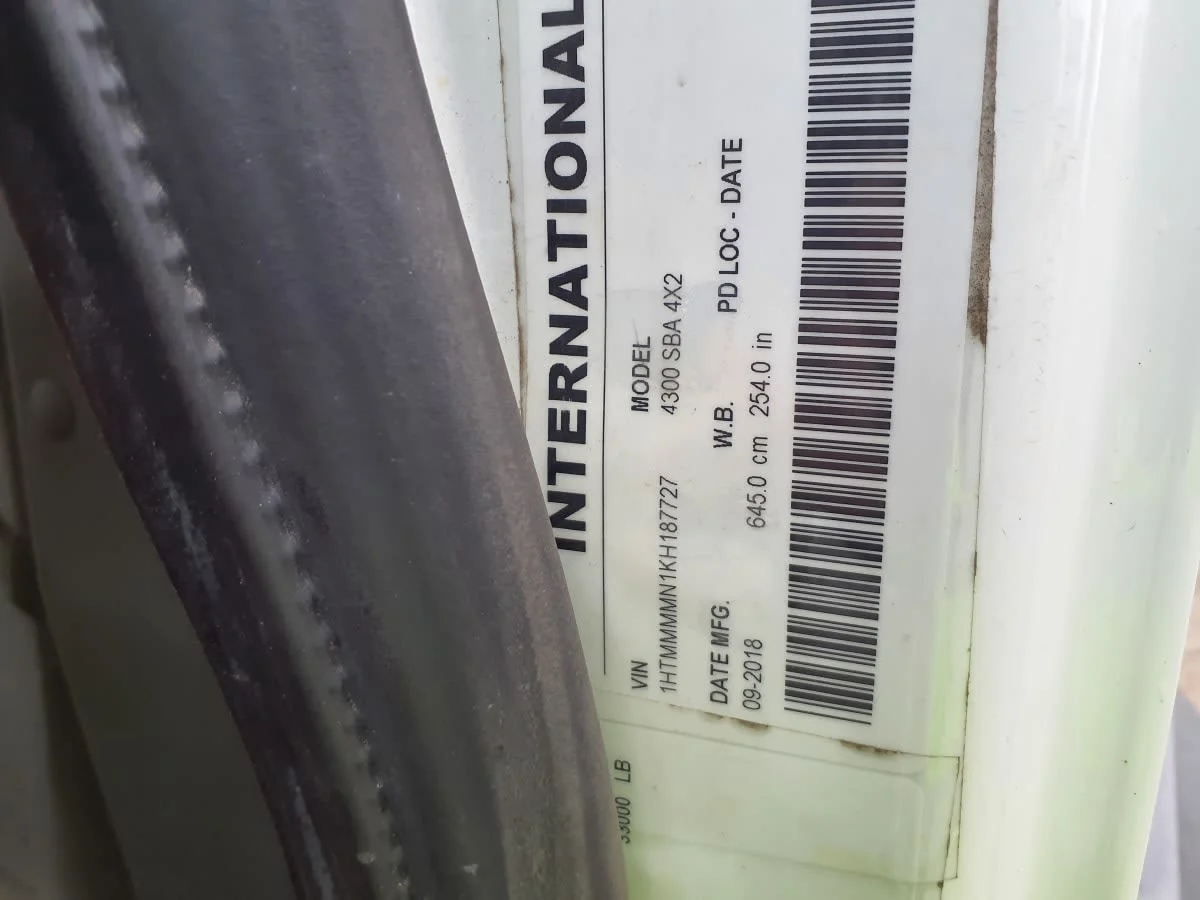 2019 International 4300 - image 10