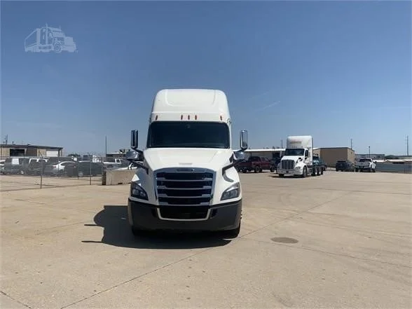 2024 Freightliner Cascadia in Location: Omaha, NE — photo 9