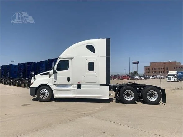 2024 Freightliner Cascadia in Location: Omaha, NE — photo 14