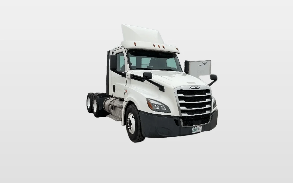 2018 Freightliner - image 1