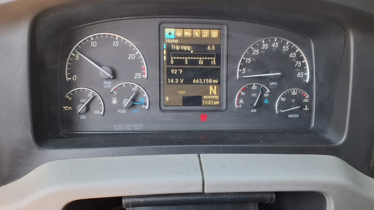 2020 Freightliner Cascadia in West Chester, OH — photo 11