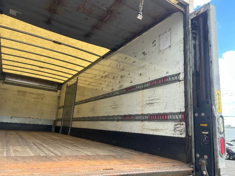 2019 Freightliner M2 106 in Elmsford, NY — photo 10