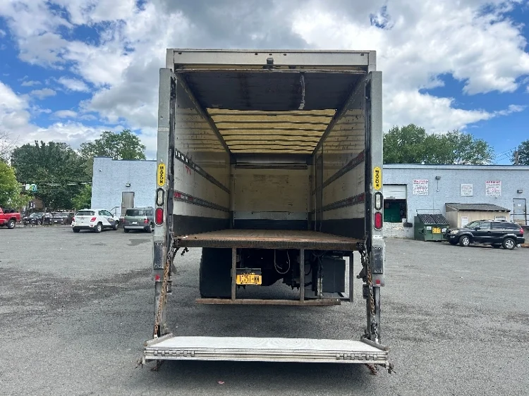 2019 Freightliner M2 106 in Elmsford, NY — photo 7