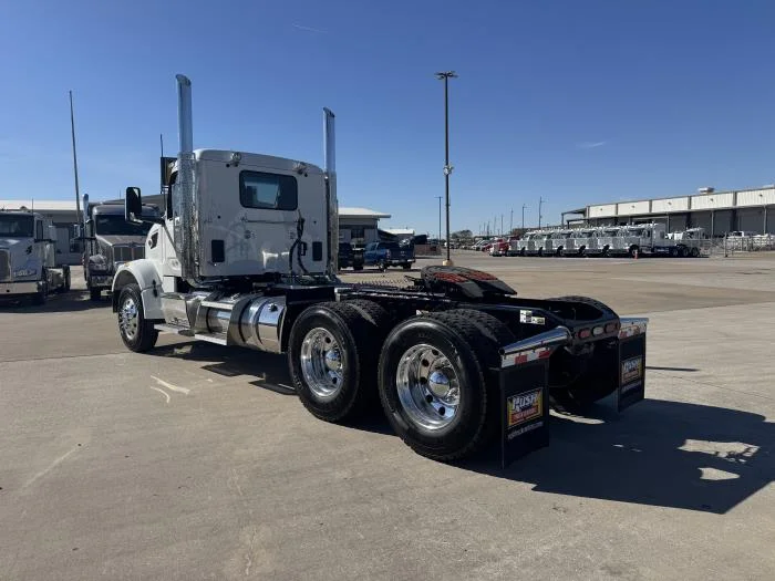 2026 Peterbilt 567 in Houston, TX — photo 7