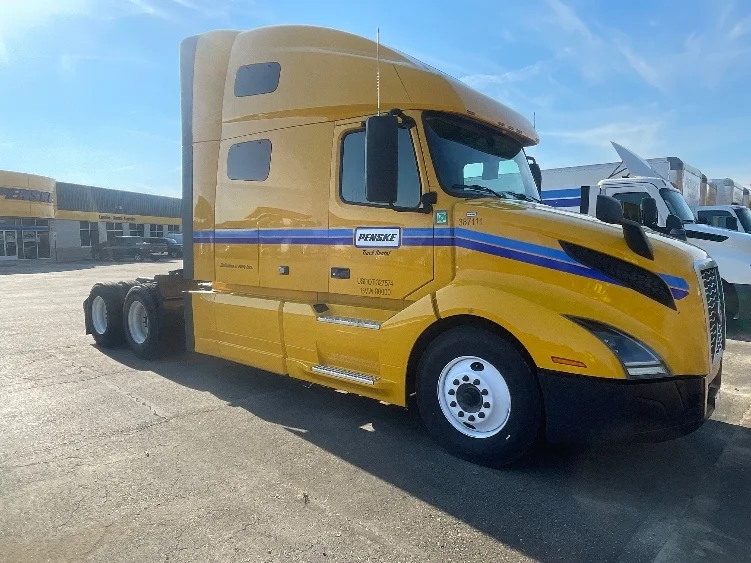 2022 Volvo VNL 760 in Tacoma, WA