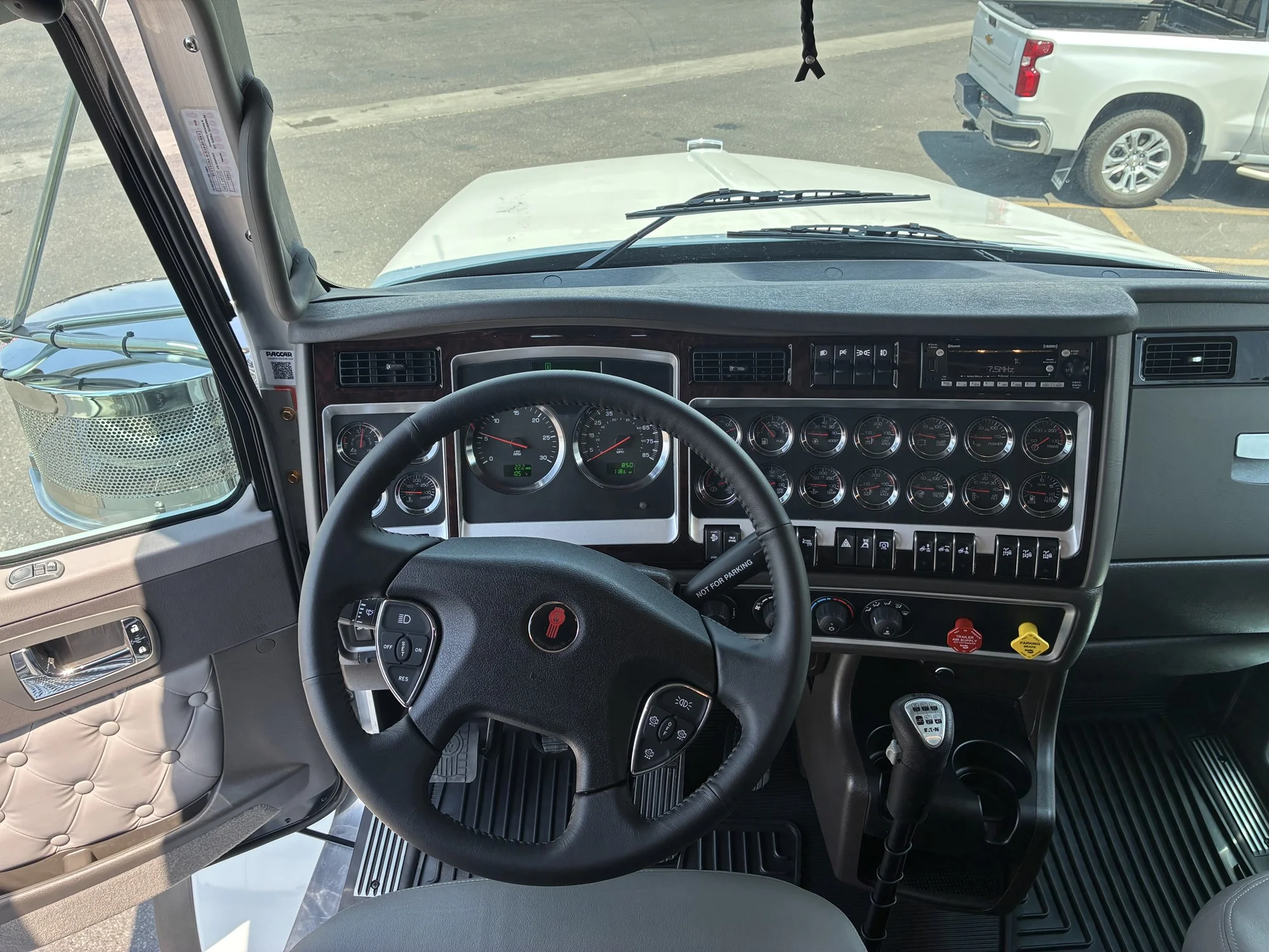 2027 Kenworth in Jerome, ID — photo 4