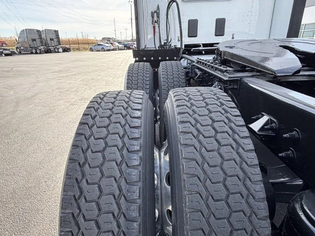 2021 Peterbilt 579 - image 5