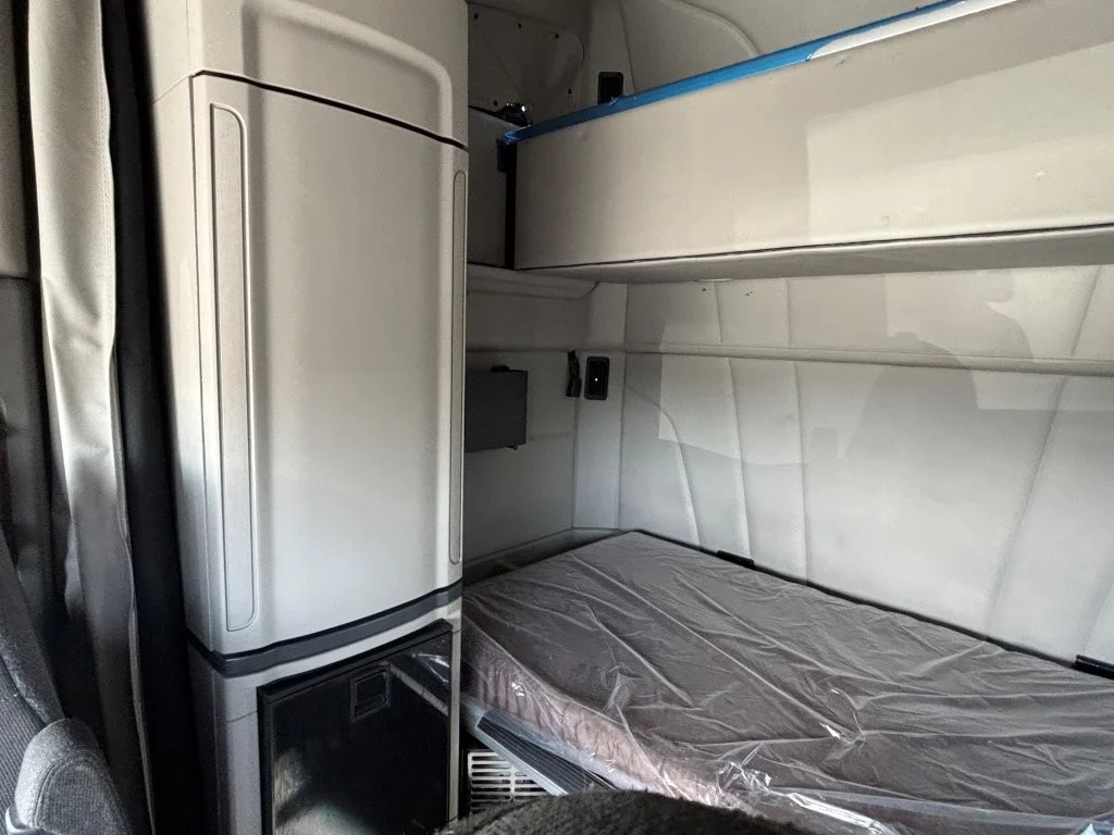 2021 Peterbilt 579 - image 16