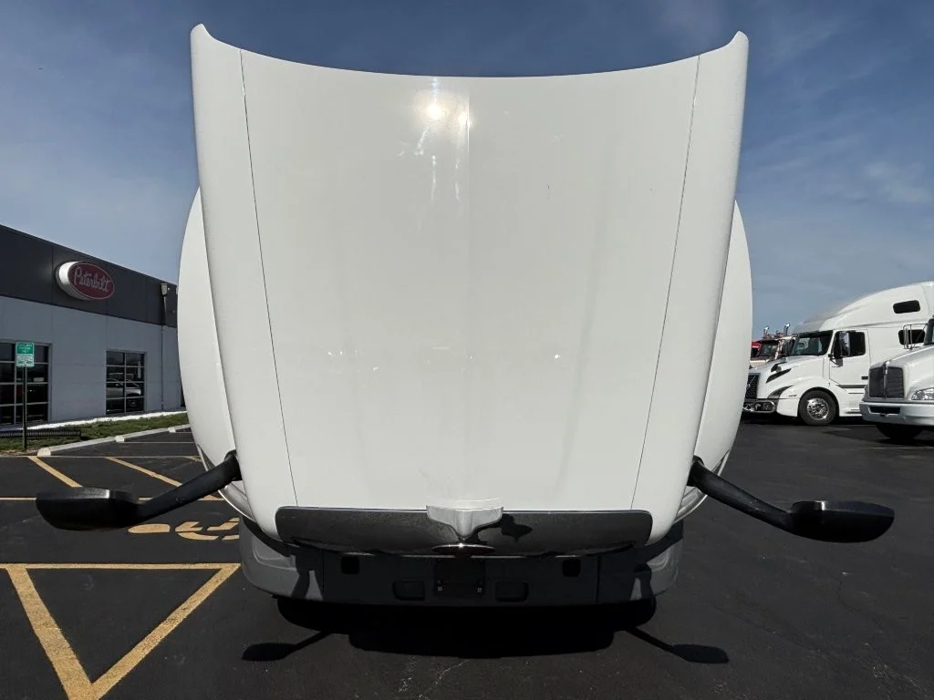 2021 Peterbilt 579 - image 10