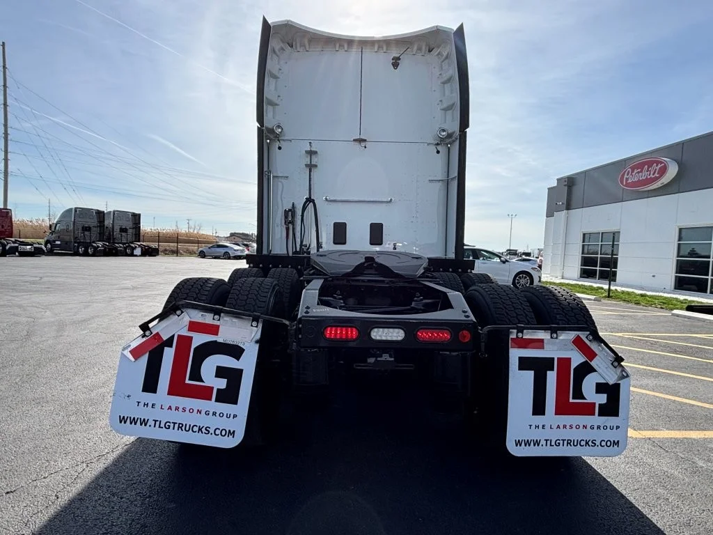 2021 Peterbilt 579 - image 7