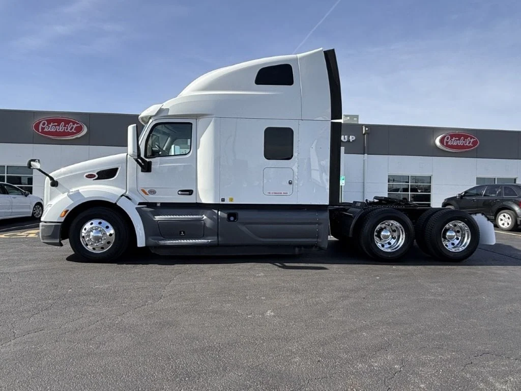 2021 Peterbilt 579 - image 4