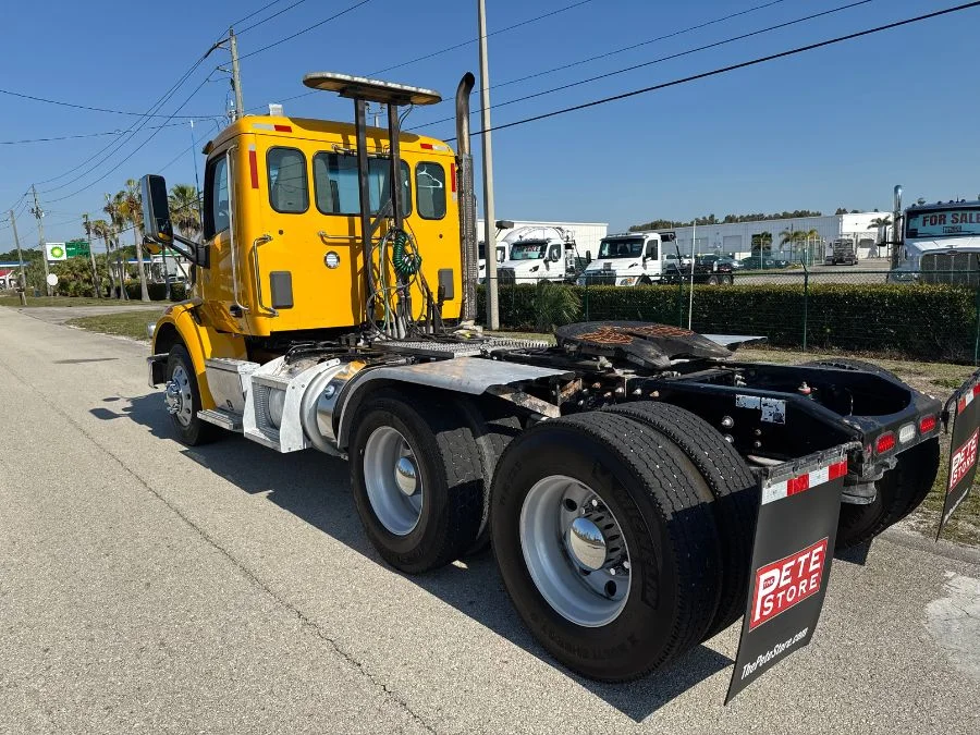 2020 Peterbilt 567 in Fort Myers, FL — photo 10