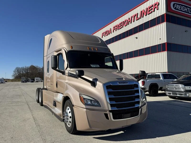 2022 Freightliner Cascadia in Columbus, OH