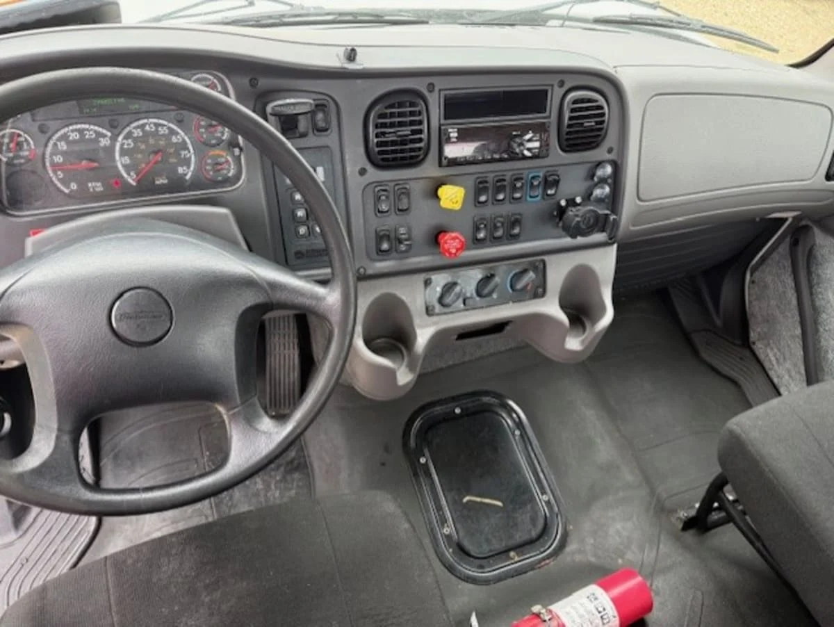 2020 Freightliner M2 112 in Converse, TX — photo 7