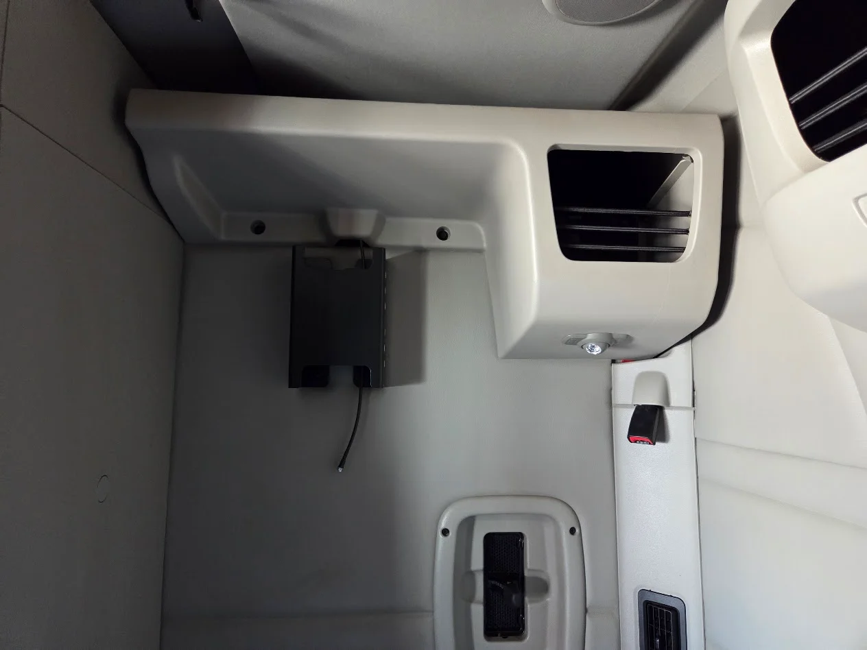 2023 Peterbilt 579 in Tampa, FL — photo 13
