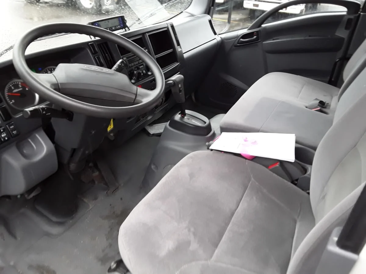 2020 Isuzu NQR - image 8