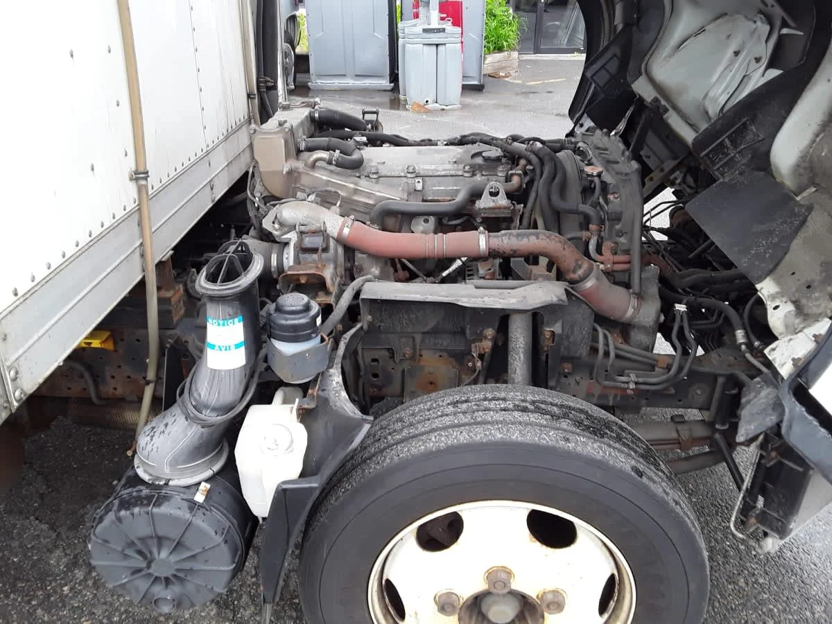 2020 Isuzu NQR - image 14