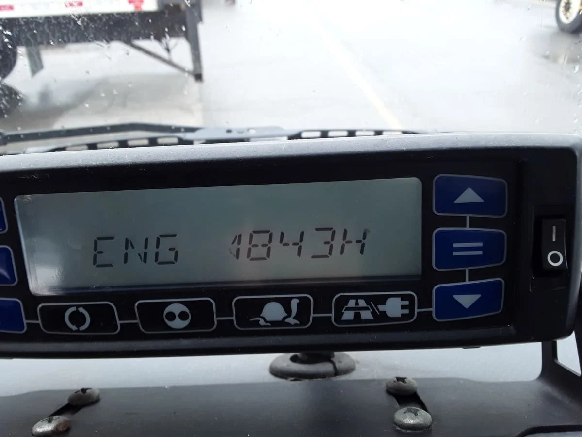 2020 Isuzu NQR - image 13