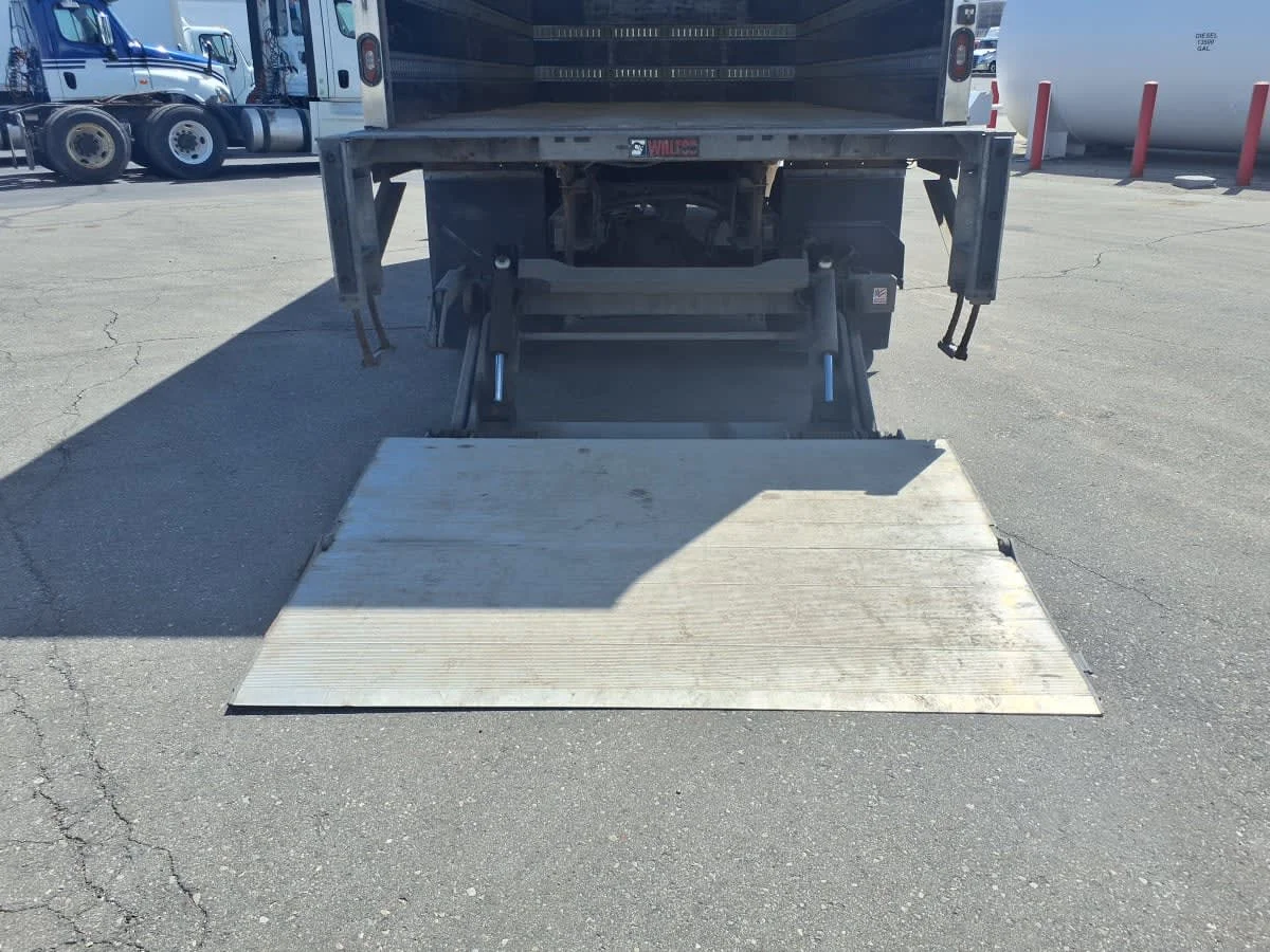 2019 Freightliner M2 106 in Taylor, MI — photo 12