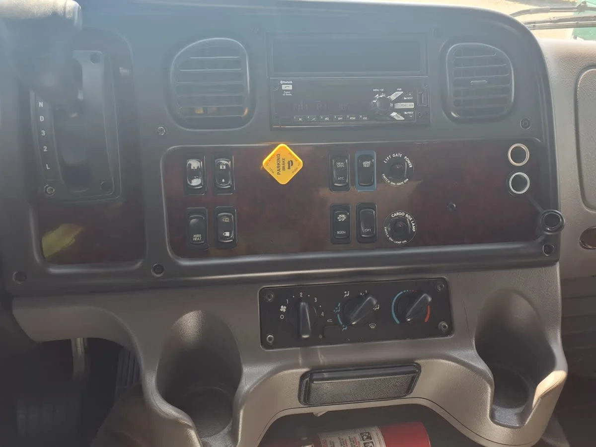 2019 Freightliner M2 106 in Taylor, MI — photo 11