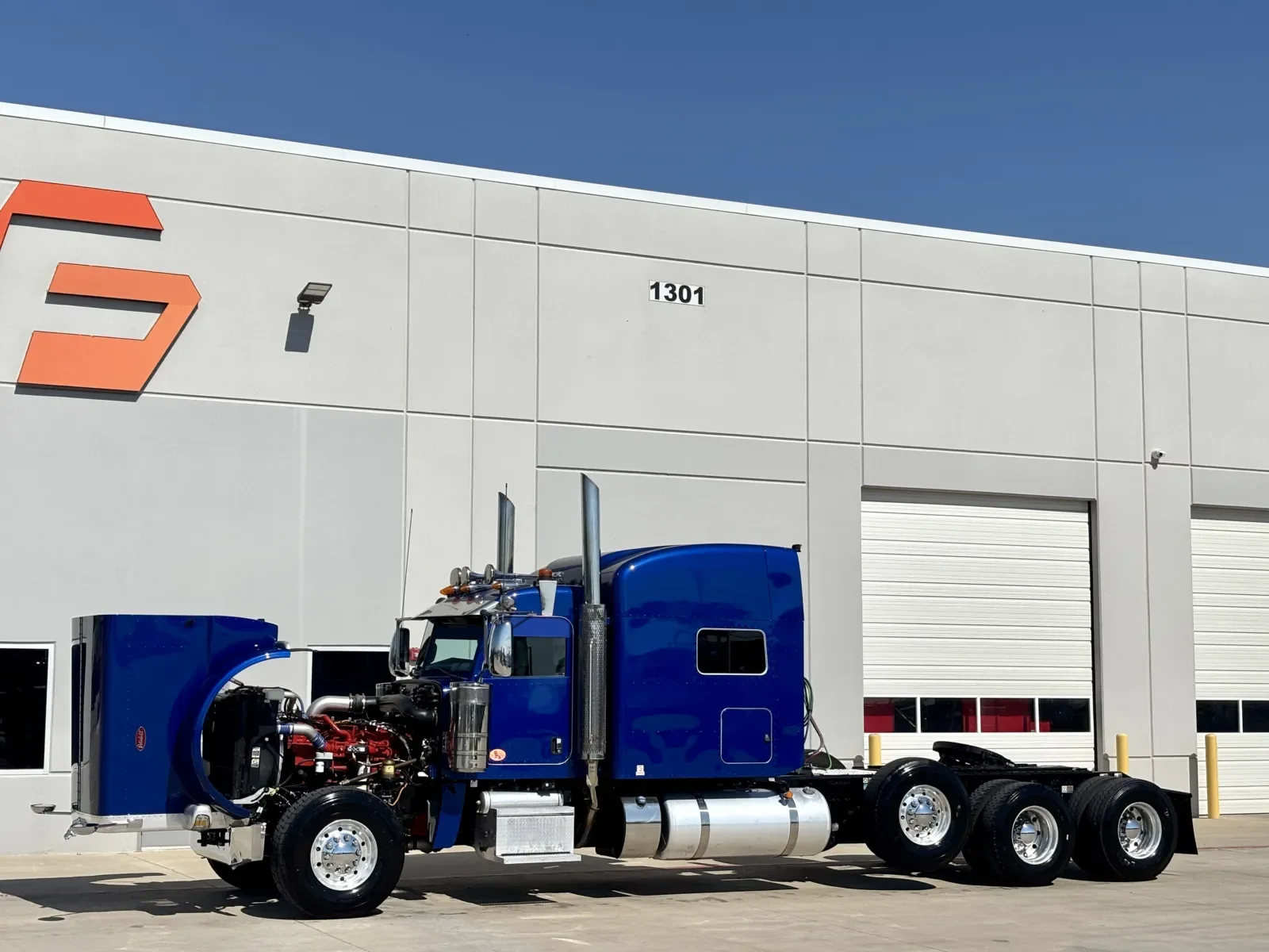 2024 Peterbilt 389 in Hutchins, TX — photo 10