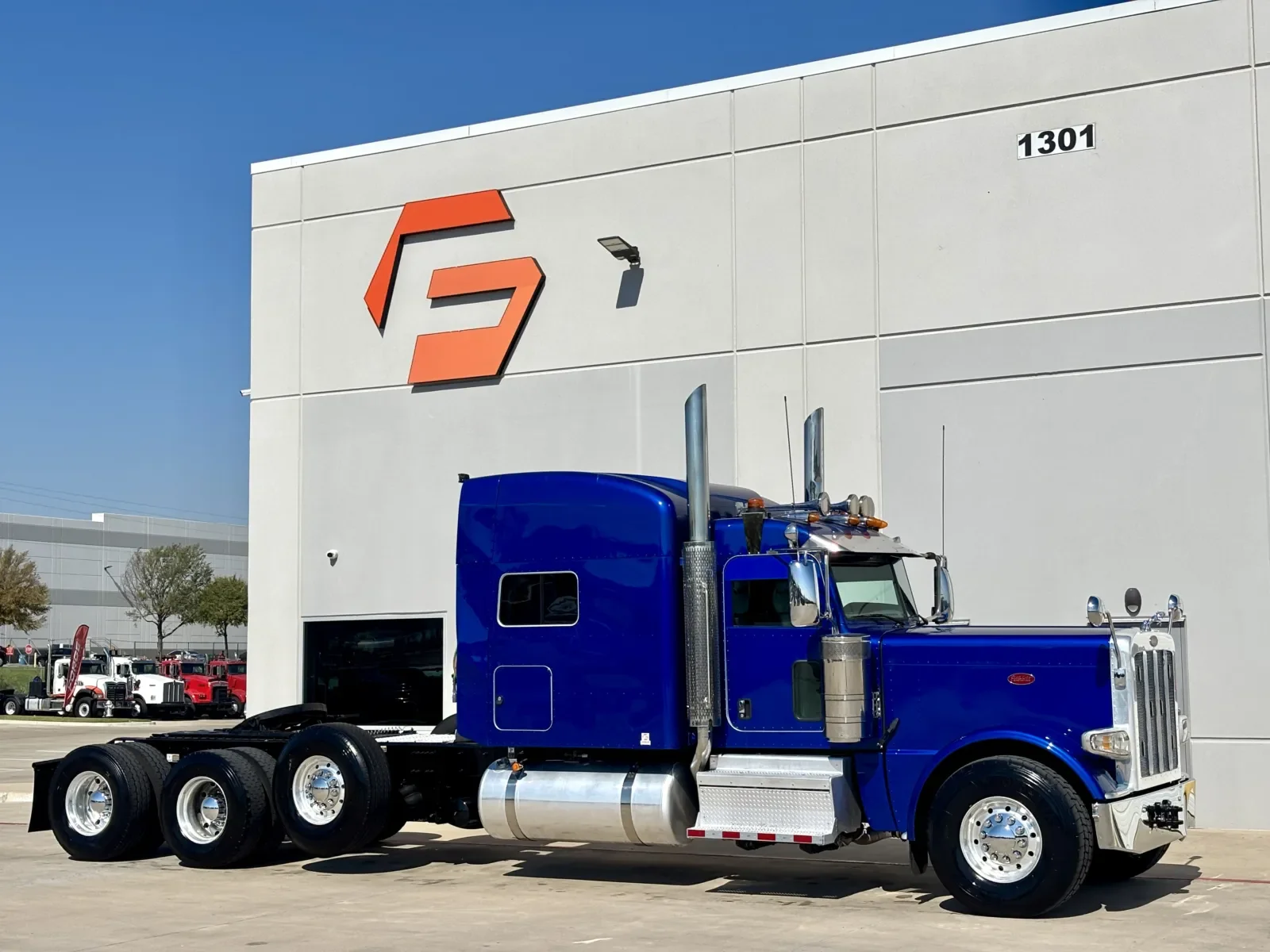 2024 Peterbilt 389 in Hutchins, TX