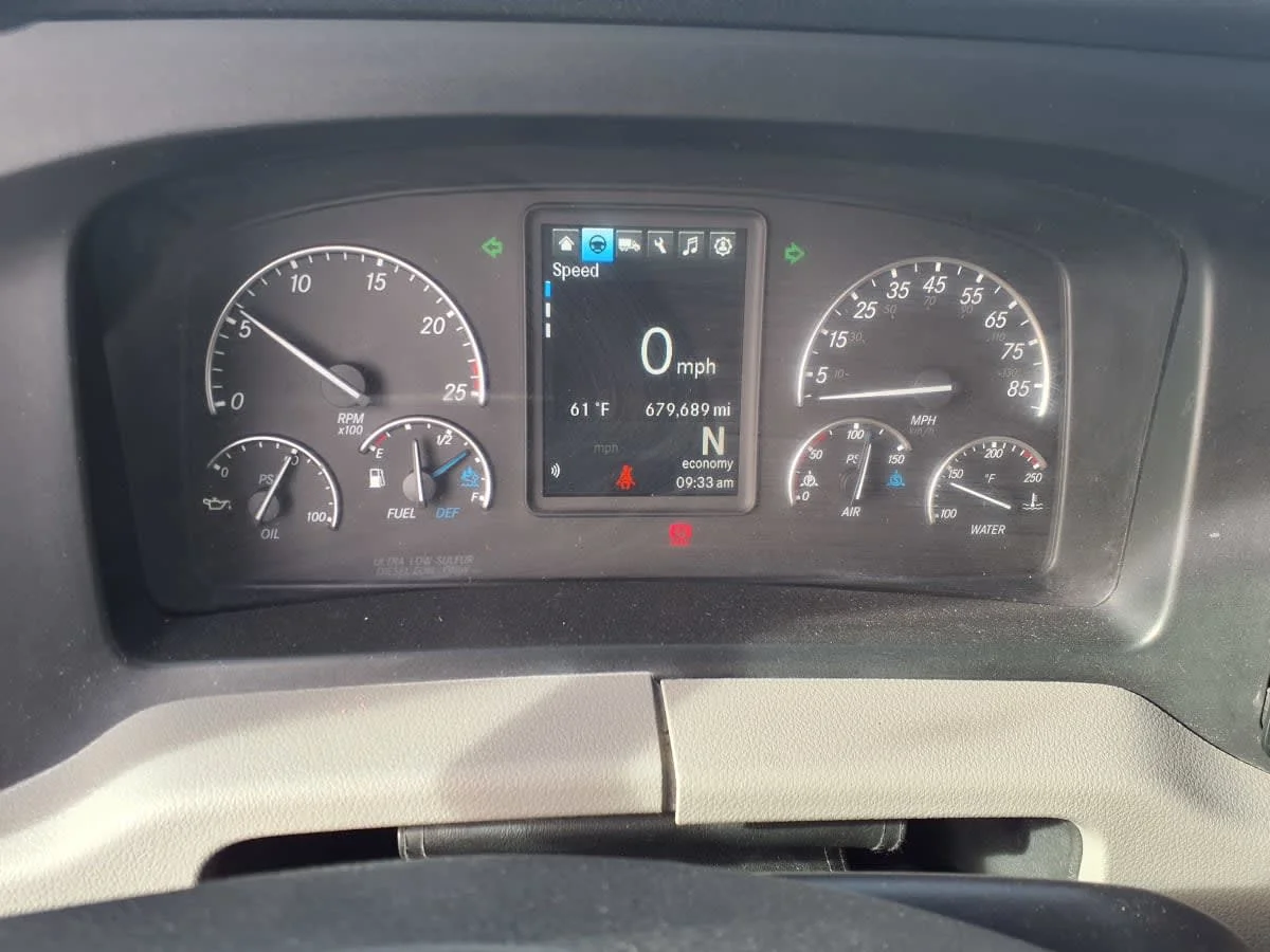 2022 Freightliner Cascadia in Fort Worth, TX — photo 10