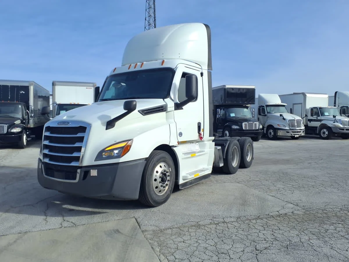 2022 Freightliner Cascadia in Fort Worth, TX