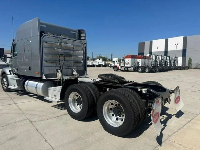 2025 Peterbilt 579 — photo 20