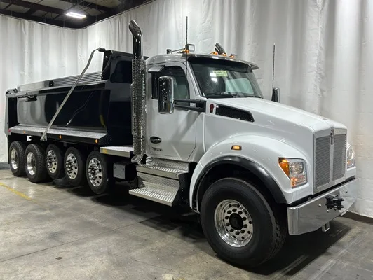 2027 Kenworth T880