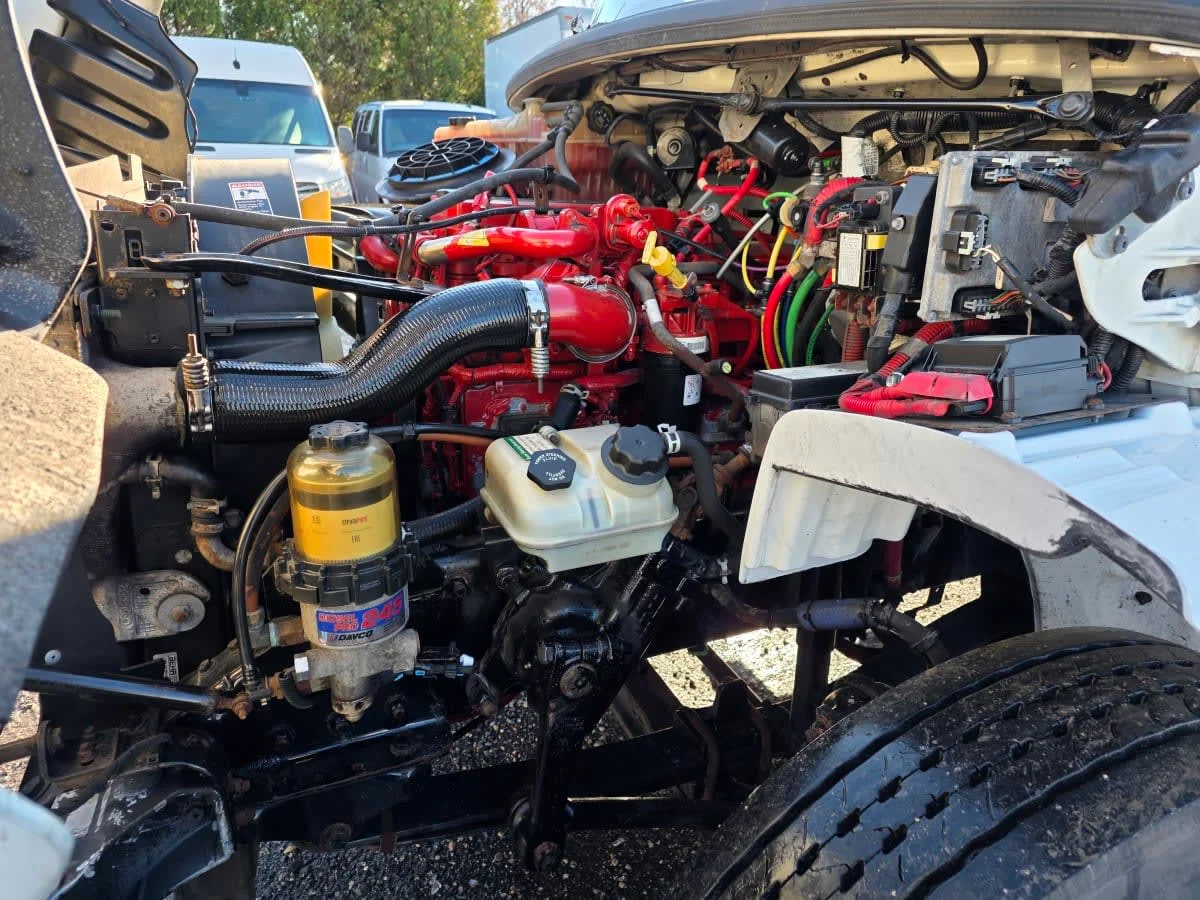 2018 Freightliner M2 106 - image 9