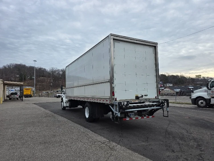 2022 Freightliner M2 106 in Cross Lanes, WV — photo 6