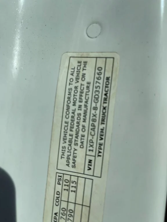 2016 Peterbilt 567 - image 13